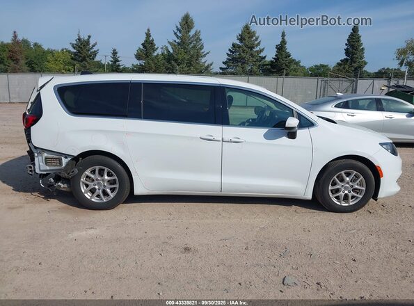 2C4RC1CG7PR525120 2023 CHRYSLER VOYAGER White Սալոնի 360 աստիճան տեսք