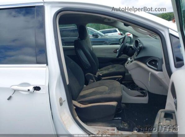 2C4RC1CG7RR150915 2024 CHRYSLER VOYAGER  Vista tres cuartos delantera izquierda