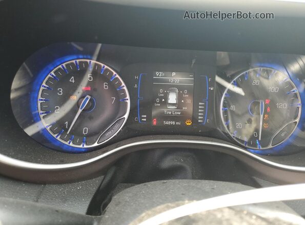 2C4RC1CG8LR277194 2020 CHRYSLER VOYAGER White ხელსაწყოთა პანელის ხედი