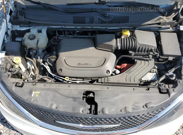 2C4RC1CG8LR277194 2020 CHRYSLER VOYAGER White ძრავის განყოფილების ხედი