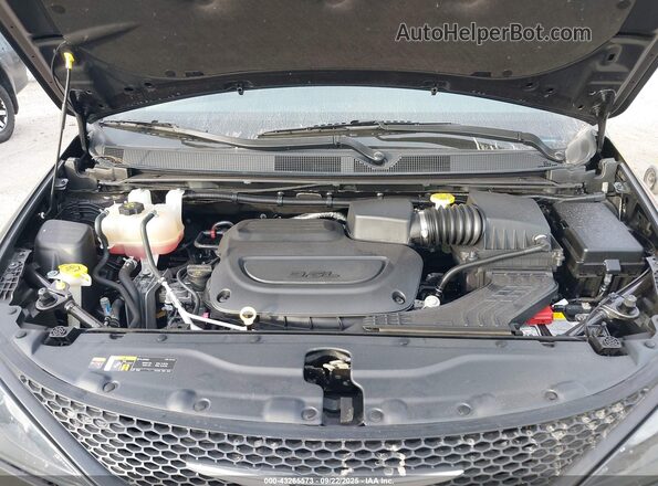 2C4RC1CG8PR616557 2023 CHRYSLER VOYAGER Black Вид ззаду