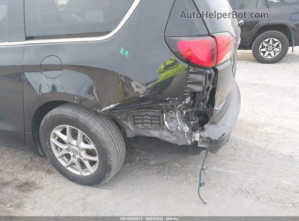 2C4RC1CG8PR616557 2023 CHRYSLER VOYAGER Black Вид спереду