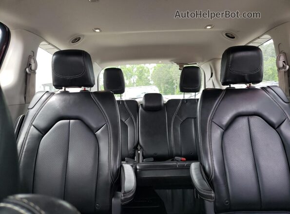 2C4RC1DG1LR164296 2020 CHRYSLER VOYAGER Burgundy უკანა სავარძლების ხედი