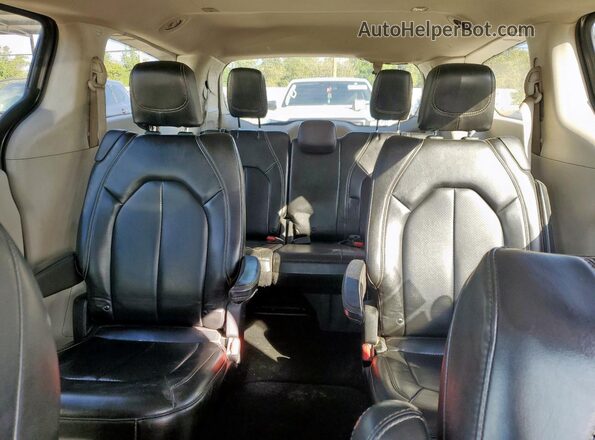2C4RC1DG5LR148649 2020 CHRYSLER VOYAGER Gray 