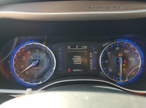 2C4RC1DG5LR148649 2020 CHRYSLER VOYAGER Gray 