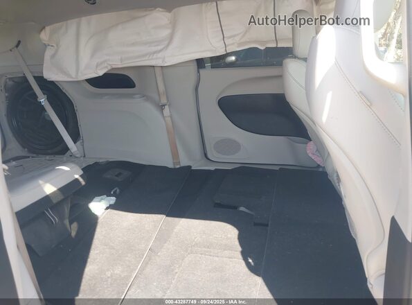 2C4RC1DG6MR530643 2021 CHRYSLER VOYAGER Silver VIN კოდის სტიკერის ხედი