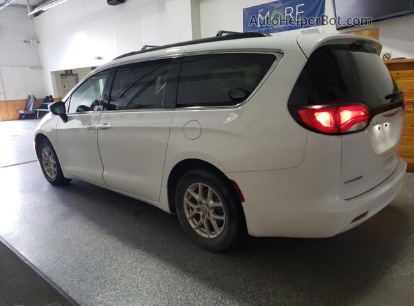 2C4RC1DG7LR257453 2020 CHRYSLER VOYAGER White 