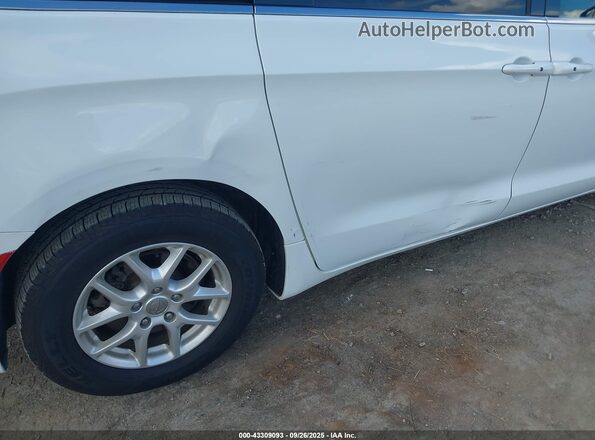 2C4RC1DG8LR163484 2020 CHRYSLER VOYAGER White Вид спереду