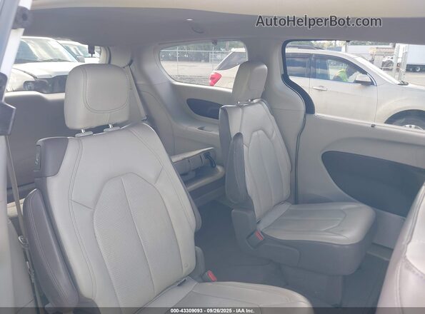 2C4RC1DG8LR163484 2020 CHRYSLER VOYAGER White Вид наклейки з VIN-кодом