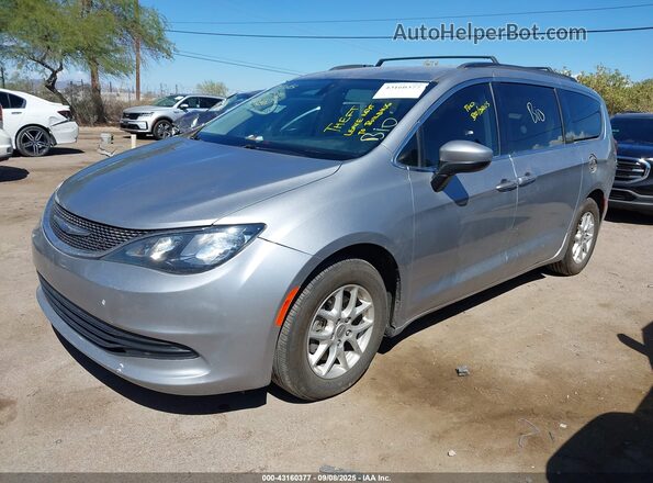 2C4RC1DG9LR255185 2020 CHRYSLER VOYAGER Silver წინა მარცხენა ხედი სამი მეოთხედიდან
