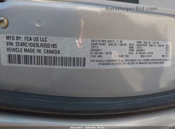 2C4RC1DG9LR255185 2020 CHRYSLER VOYAGER Silver ძრავის განყოფილების ხედი