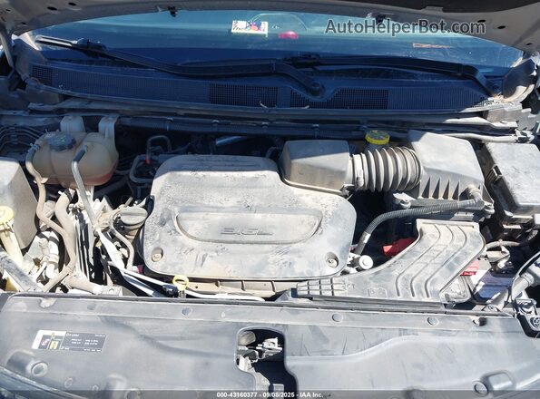 2C4RC1DG9LR255185 2020 CHRYSLER VOYAGER Silver უკანა ხედი