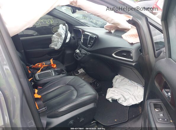 2C4RC1EG4LR135311 2020 CHRYSLER PACIFICA Gray Vista interior delantera