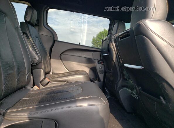 2C4RC1EG8LR190408 2020 CHRYSLER PACIFICA Серый Вид задней части салона