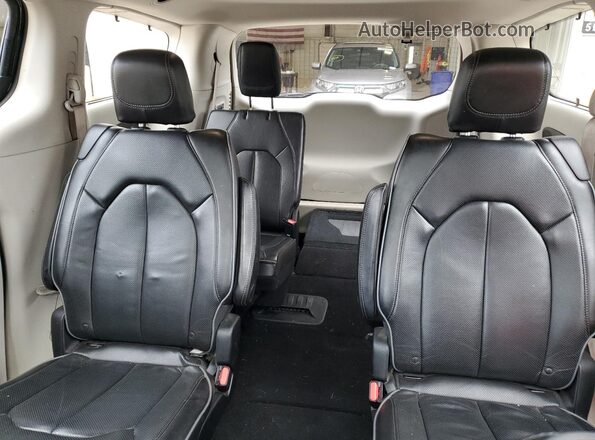 2C4RC1GG0JR273888 2018 CHRYSLER PACIFICA Черный 