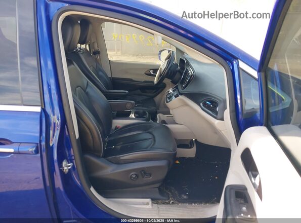 2C4RC1GG2LR121999 2020 CHRYSLER PACIFICA Blue Vista interior delantera