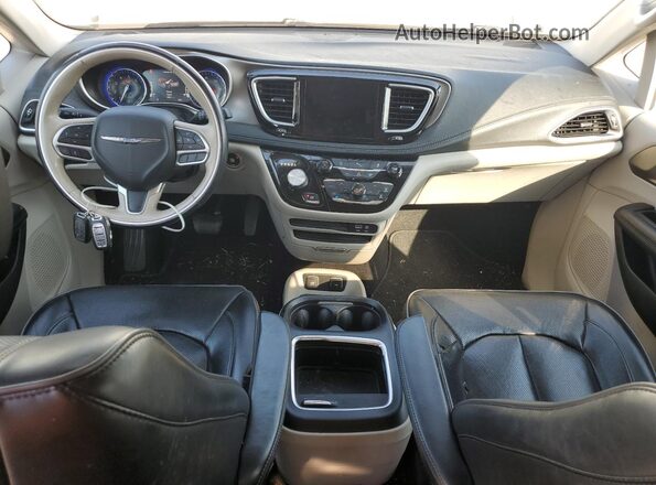 2C4RC1GG3JR258222 2018 CHRYSLER PACIFICA White 