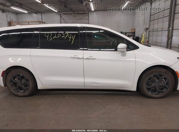 2C4RC1S77NR130000 2022 CHRYSLER PACIFICA White Widok wnętrza 360 stopni