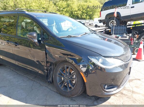 2C4RC3BG9LR267903 2020 CHRYSLER PACIFICA Black Вид спереду