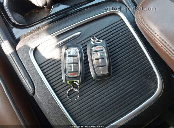 2C4RC3GGXMR518602 2021 CHRYSLER PACIFICA White Առջևի վահանակի տեսք