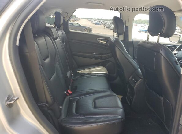2FMPK3K9XKBB54573 2019 FORD EDGE Silver Widok wnętrza z tyłu