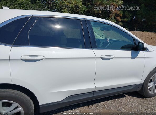 2FMPK4J95LBA89074 2020 FORD EDGE White Вид задньої частини салону