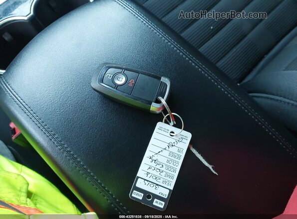 2FMPK4J96JBC45121 2018 FORD EDGE Black Dashboard view