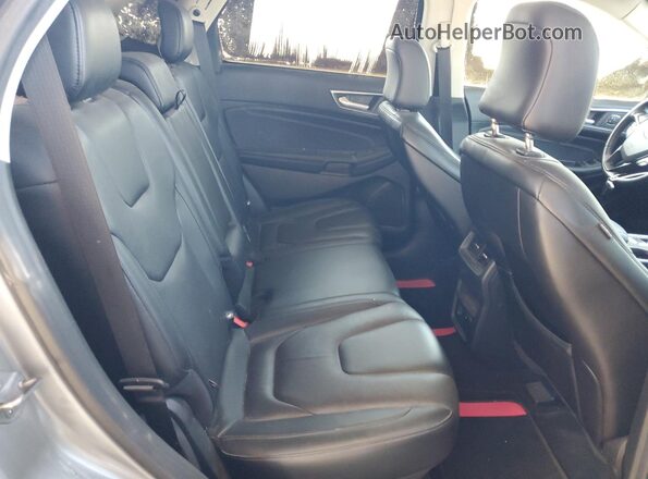 2FMPK4K97NBA51640 2022 FORD EDGE Burn Vista interior trasera