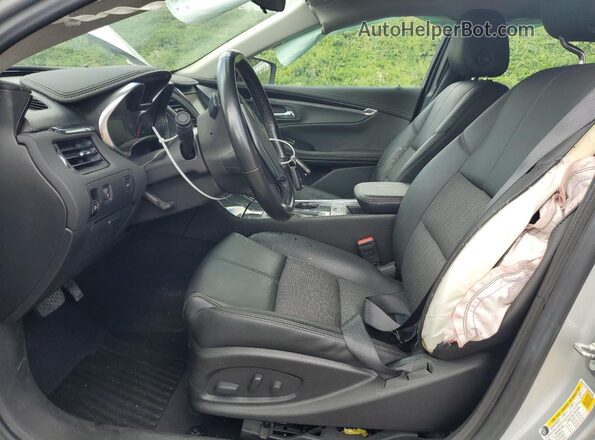 2G1105S30J9104657 2018 CHEVROLET IMPALA Серебряный 
