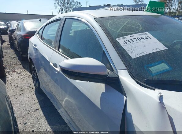 2HGFC2F66LH552290 2020 HONDA CIVIC White 360 interior view
