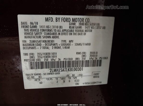 2LMHJ5AT1KBL00301 2019 LINCOLN MKT Maroon Engine compartment view