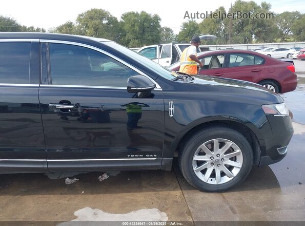 2LMHJ5NK1JBL02453 2018 LINCOLN MKT Black 