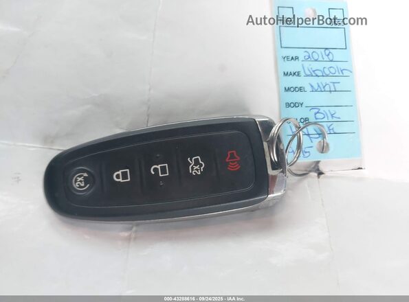 2LMHJ5NK8JBL02398 2018 LINCOLN MKT Black 