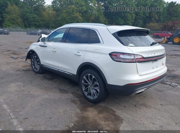 2LMPJ8K9XNBL08398 2022 LINCOLN NAUTILUS White 