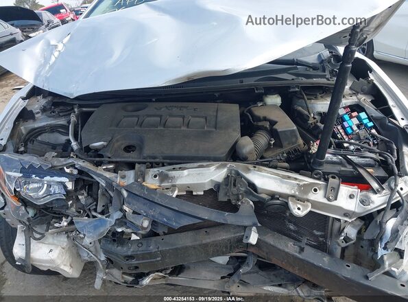 2T1BURHEXJC986114 2018 TOYOTA LL Silver 
