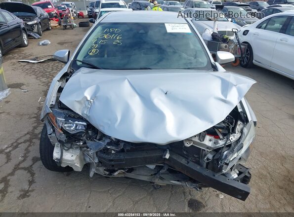 2T1BURHEXJC986114 2018 TOYOTA LL Silver 