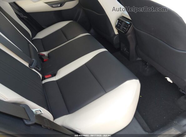 2T2ADCAZ0RC012574 2024 LEXUS NX 250 Gray Vista de la etiqueta del VIN
