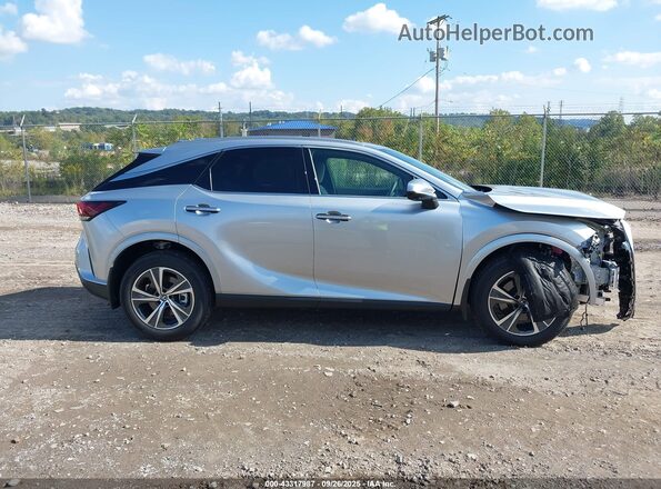 2T2BAMCA5SC118261 2025 LEXUS RX 350 Серебряный Вид задней части салона
