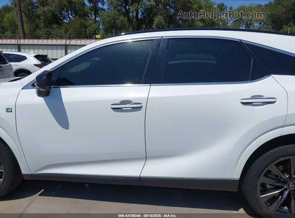 2T2BAMCA6PC028723 2023 LEXUS RX 350 White 360 interior view