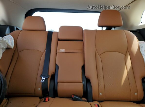 2T2HZMDA0MC280223 2021 LEXUS RX Красный Вид задних сидений