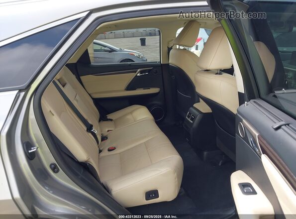 2T2JGMDA8NC077394 2022 LEXUS RX 450H Silver Widok naklejki z numerem VIN