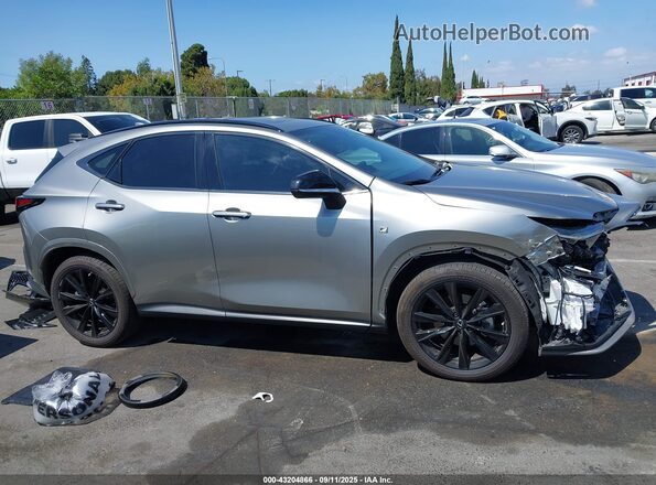 2T2KGCEZ4SC065595 2025 LEXUS NX 350 Silver Widok wnętrza 360 stopni