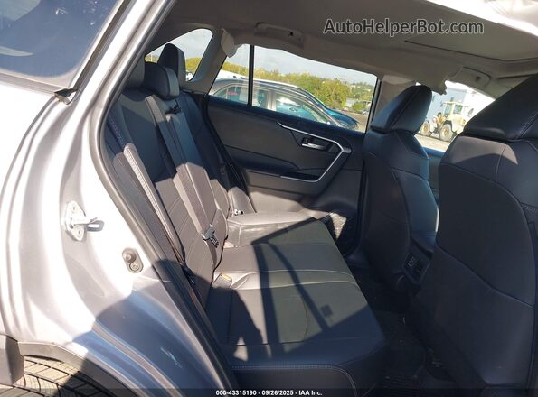 2T3A1RFV7RC471436 2024 TOYOTA LE Silver Vista de la etiqueta del VIN