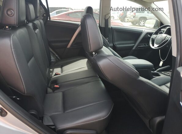 2T3DFREV3JW769758 2018 TOYOTA LIMITED Silver 