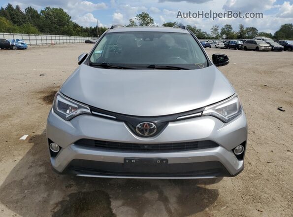 2T3DFREV3JW769758 2018 TOYOTA LIMITED Silver 