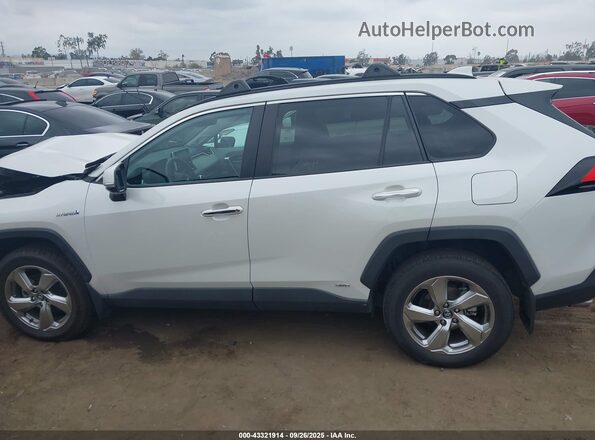 2T3DWRFV6LW063191 2020 TOYOTA LIMITED White Սալոնի հետևի տեսք