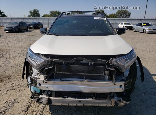 2T3E6RFV2MW027505 2021 TOYOTA RAV4 White Front view