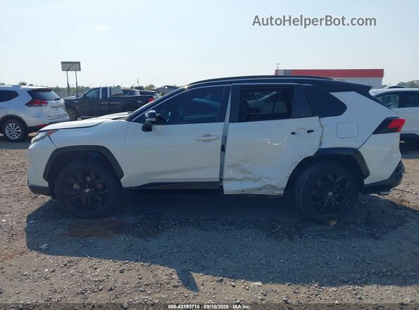 2T3E6RFV4NW031007 2022 TOYOTA RAV4 HYBRID White 360 interior view