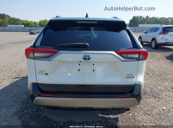 2T3E6RFV4NW031007 2022 TOYOTA RAV4 HYBRID White 
