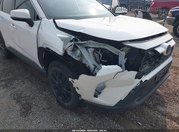 2T3G1RFV5LC134975 2020 TOYOTA LE White Vista frontal